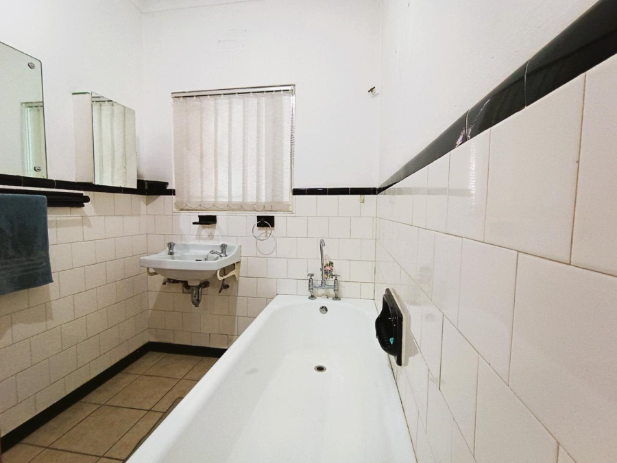 3 Bedroom Property for Sale in Uitsig Free State